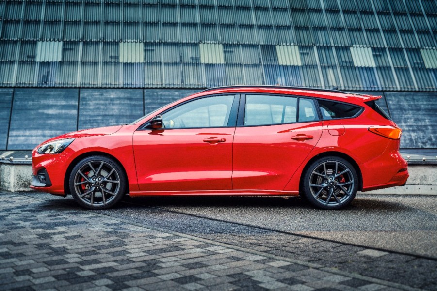 red Ford Focus car