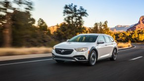 2019 Buick Regal TourX