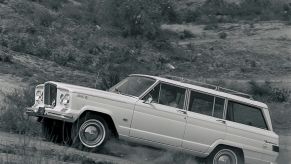 Jeep Wagoneer