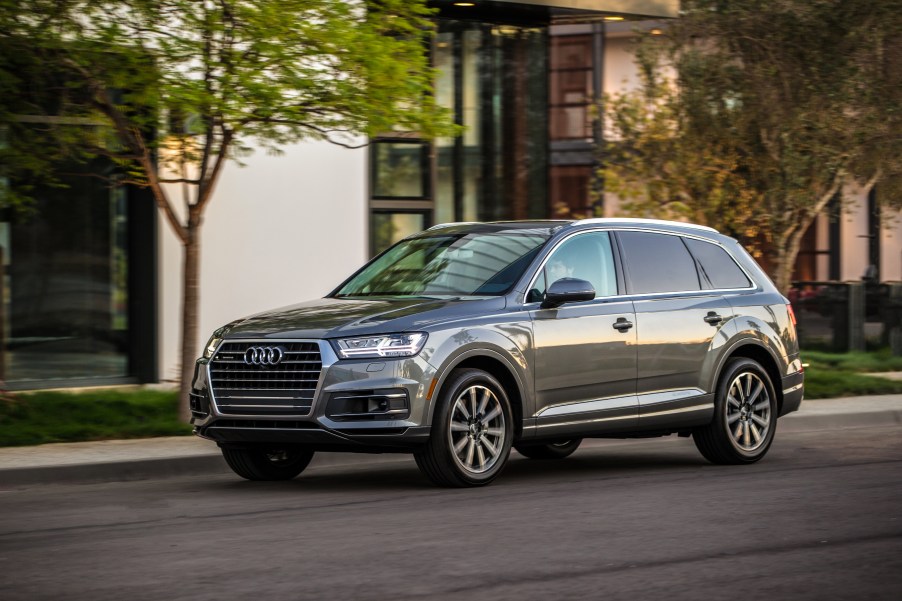 A grey 2017 Audi Q7 parked curbside.