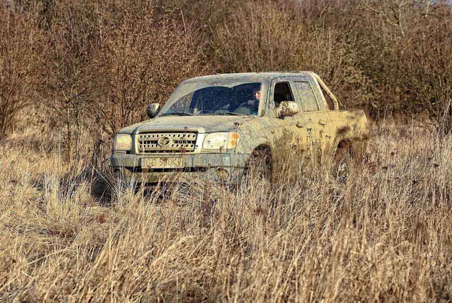 Off-roading vehicle