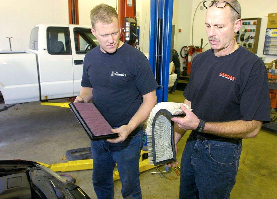 Changing car air filter