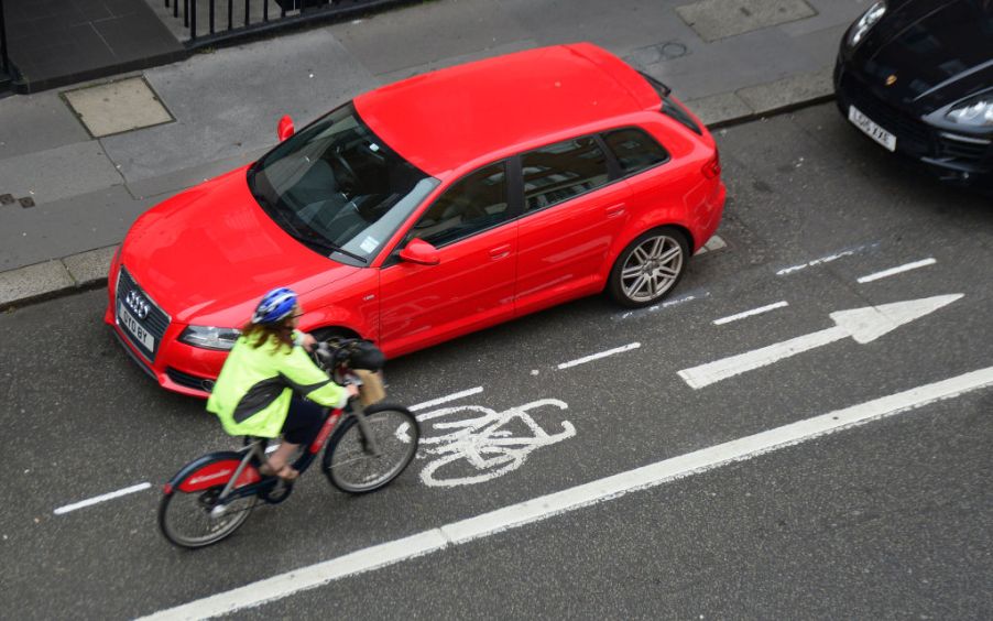 Driving with cyclists