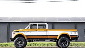 1972 C50 Crew Cab Chevy Pickup | RTech-00