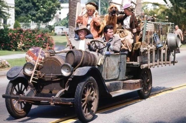 Beverly Hillbillies 1921 Oldsmobile Truck