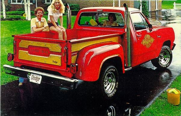 Li'l Red Express Dodge Pickup 1978-79 | FCA-00