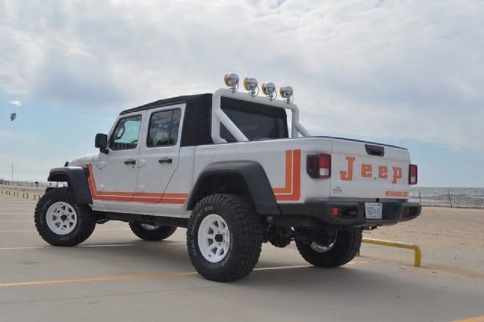 2020 Jeep Gladiator Scrambler Tribute