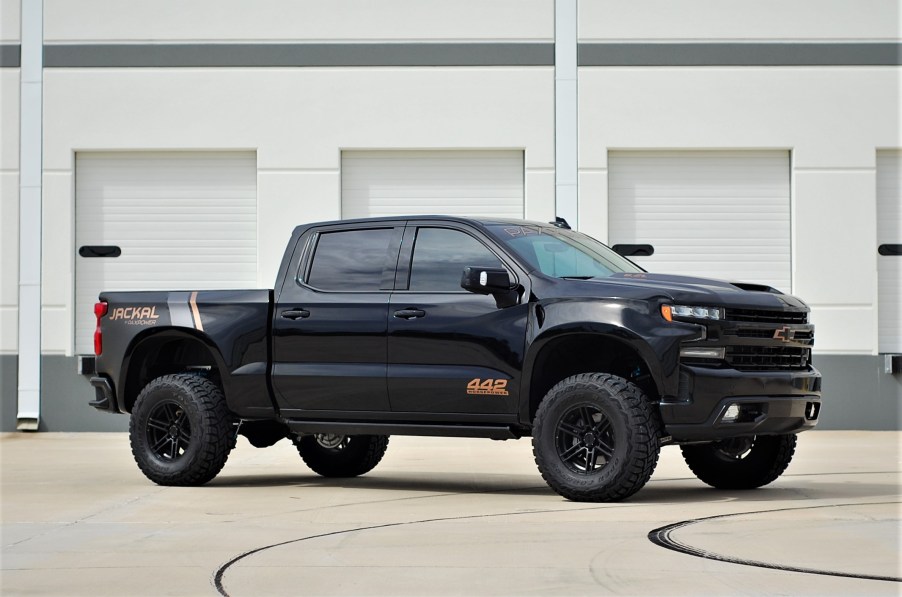 Chevrolet Silverado Jackal