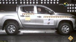 Mitsubishi L200 Latin NCAP crash test