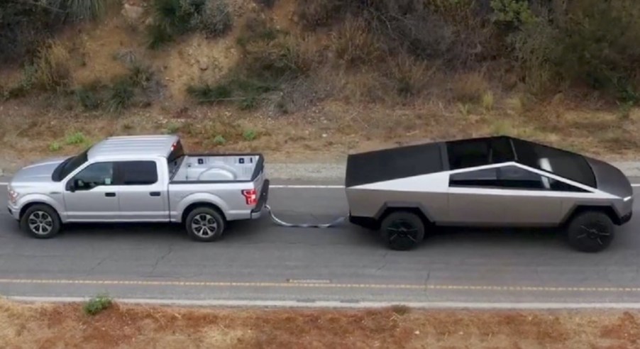 Tesla Cybertruck Ford F-150 towing tug-of-war