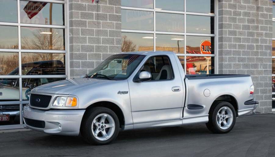 2000 Ford Lightning pickup