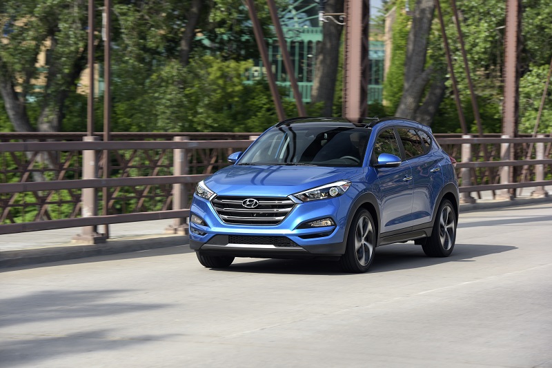 2016 Hyundai Tucson driving on street