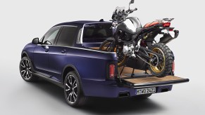 2020 BMW X7 pickup truck rear