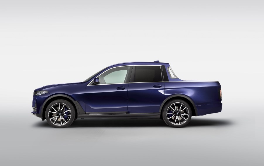 2020 BMW X7 pickup truck side