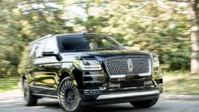 2020 Lincoln Navigator L Black Label | Ford