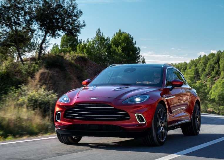 2021 Aston Martin DBX | AM