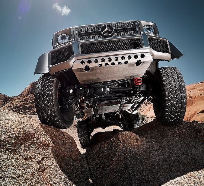 Mercedes-Benz G 63 AMG 6x6 underside