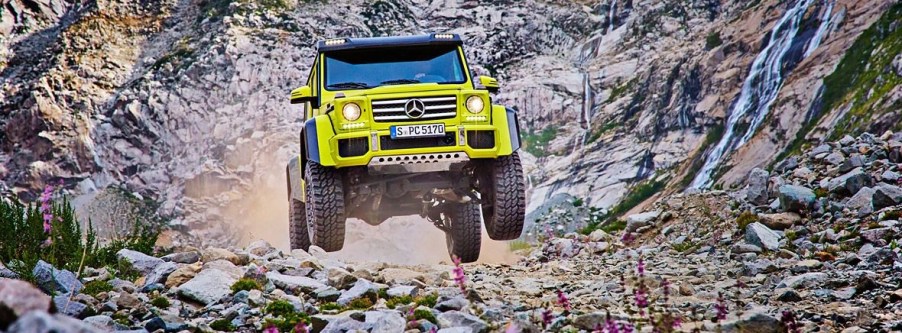 Mercedes G550 4x4 Squared in action off-road