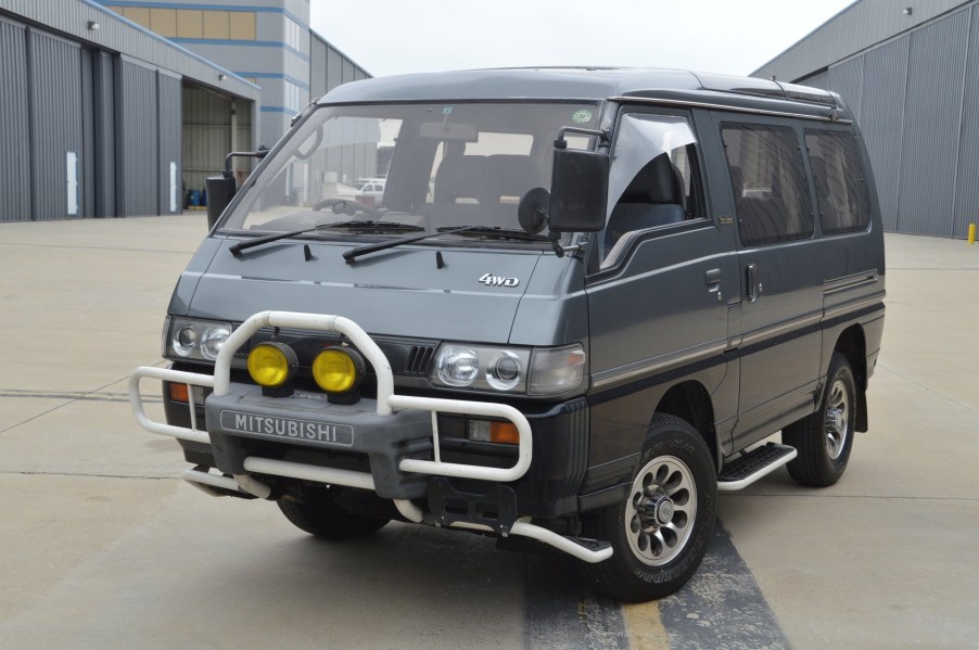 1991 Mitsubishi Delica Super Exceed 4WD diesel