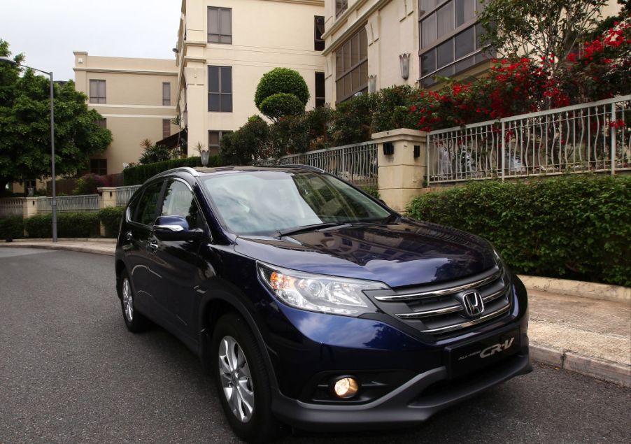 A 2015 Honda CR-V parked on the street