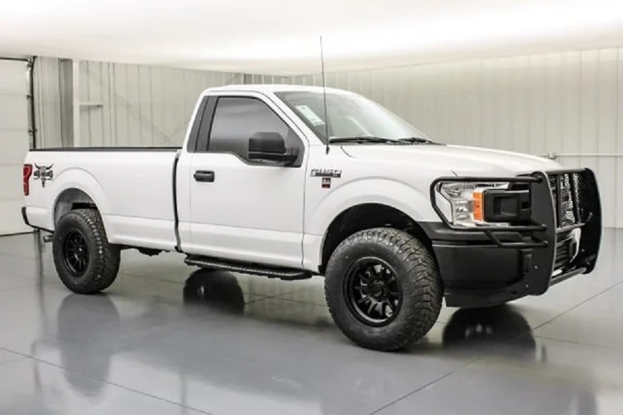 2020 Ford F-150 Cattleman side