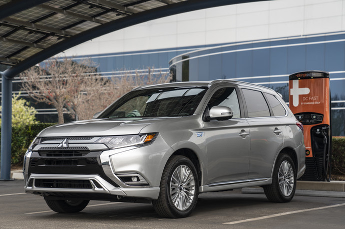 2020 Mitsubishi Outlander PHEV | driving down highway