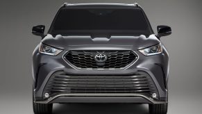 2021 Toyota Highlander XSE front