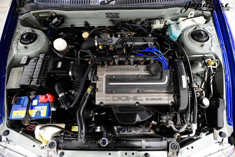 1995 Mitsubishi Lancer Evo III engine bay