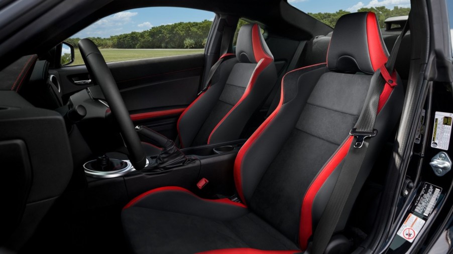 2020 Toyota 86 GT seats