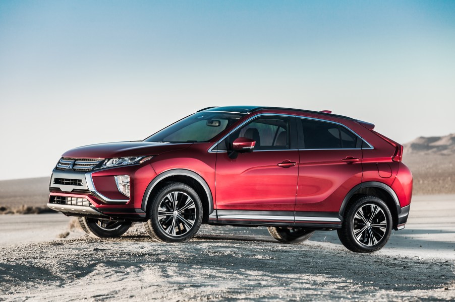 2018 Mitsubishi Eclipse Cross driving in snow