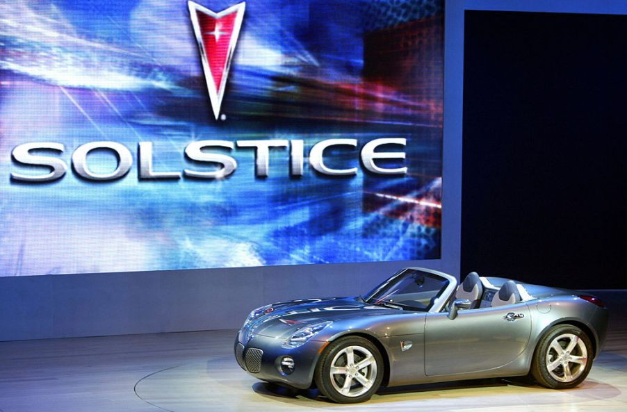 2006 Pontiac Solstice on stage for its Debut