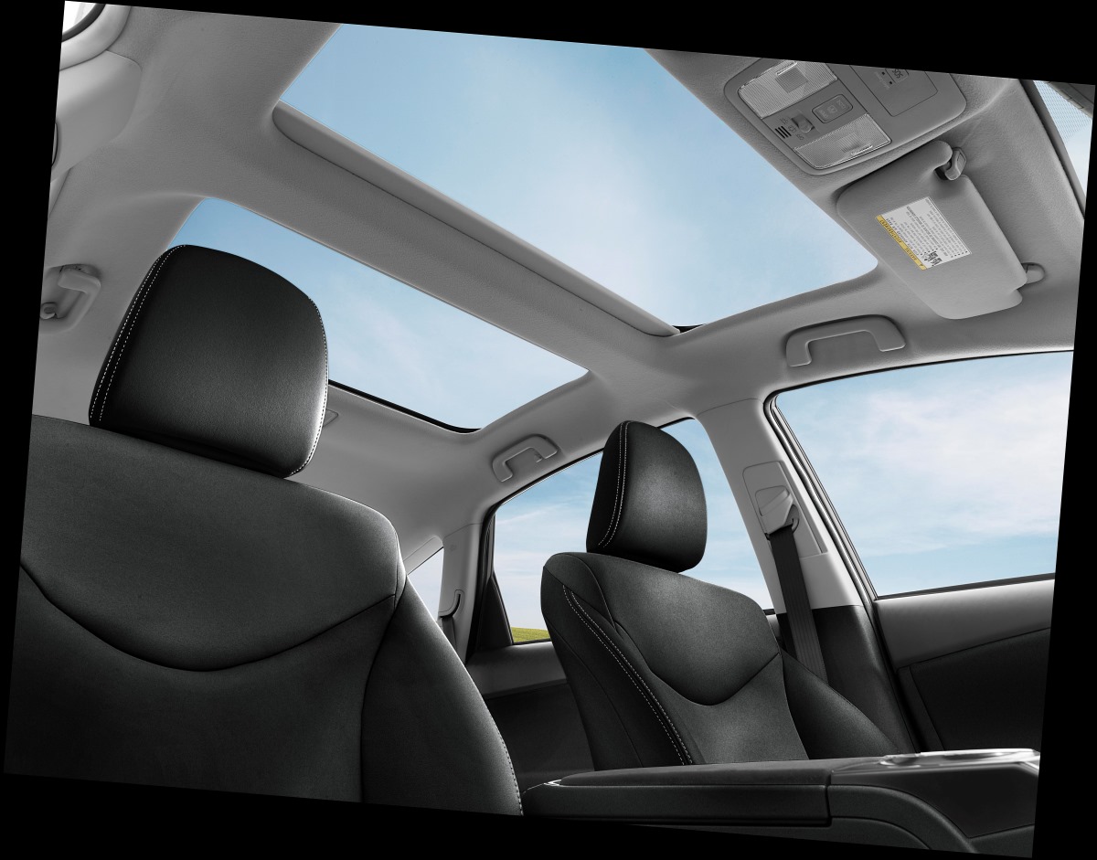 Toyota Prius V interior