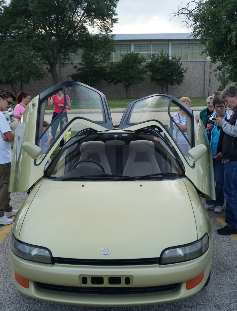 Toyota Sera doors up