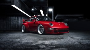 Red Gunther Werks 400R in a concrete building