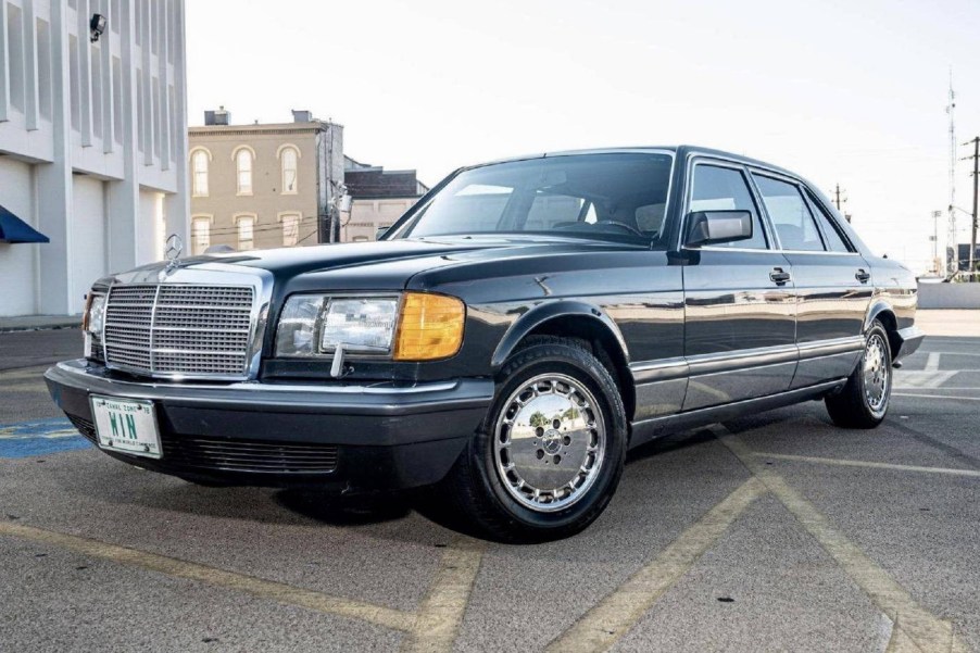 A black 1991 W126 Mercedes-Benz 560SEL