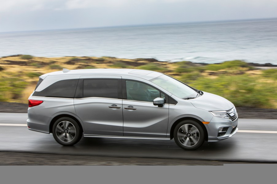 Honda Odyssey on the road near the seaside