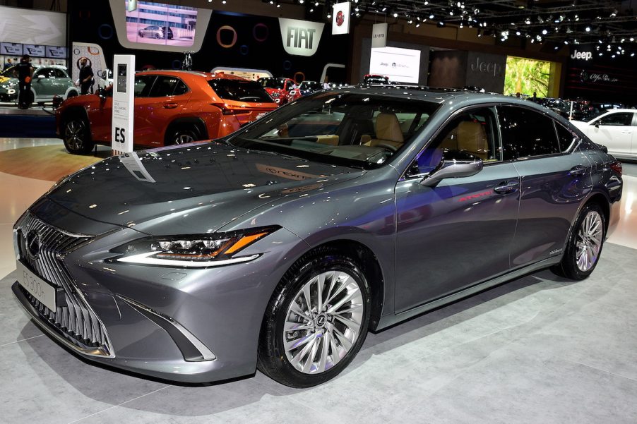 The Lexus ES 300 h on display at the Brussels Motor Show