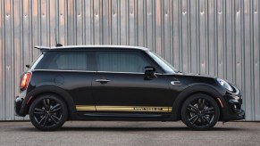 The passenger side profile of the 2021 Mini Cooper 1499 GT.