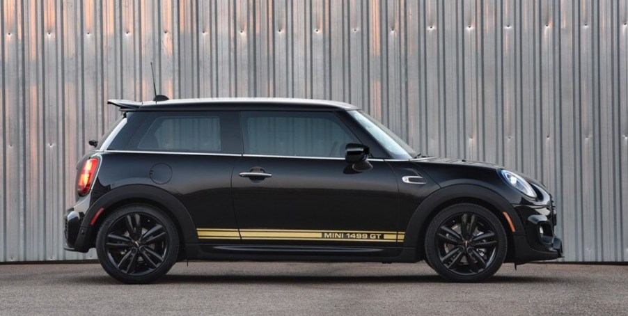 The passenger side profile of the 2021 Mini Cooper 1499 GT.