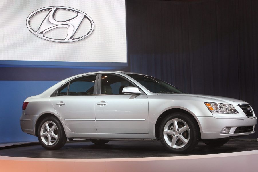 A 2009 Hyundai Sonata on display at an auto show