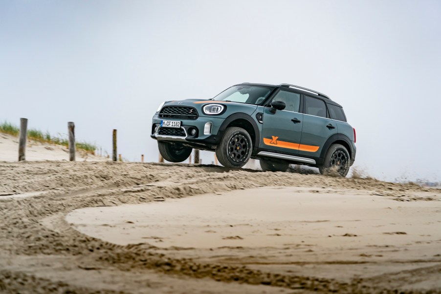 2021 MINI Countryman powered by X-Raid