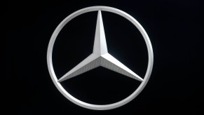 Mercedes-Benz Logo