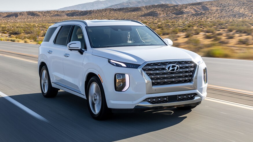 2020 Hyundai Palisade driving on road 