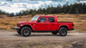 2020 Jeep Gladiator Rubicon side