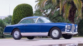 A blue 1960 Facel Vega HK500