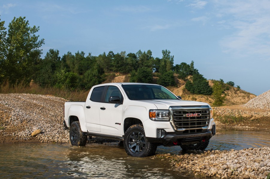 2021 GMC Canyon AT4 Off-Road Performance Edition takes Canyon’s capability to a higher level with increased protection and maneuverability.