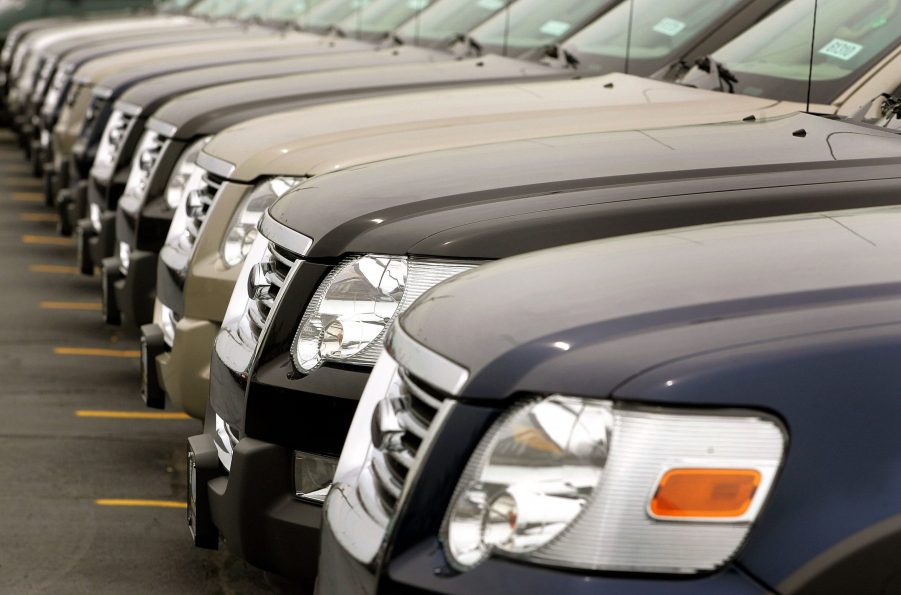 Ford SUVs for sale on a dealership lol