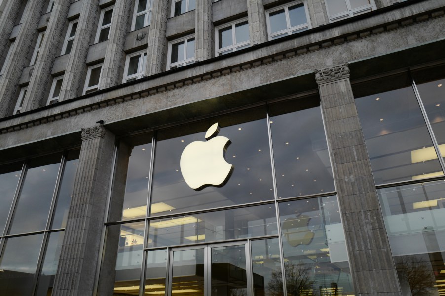 An image of a building featuring Apple's company logo.