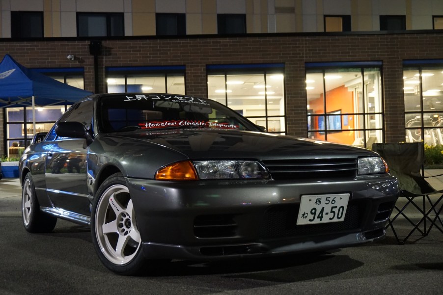 A gray Nissan R32 Skyline GT-R