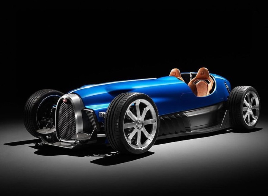 The blue Uedelhoven Studios' Bugatti Type 35 D concept